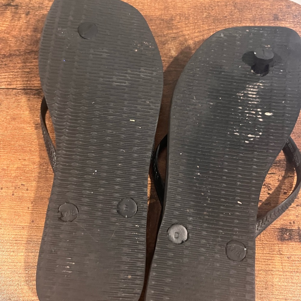 Havianas flip flops - Picture 2 of 2